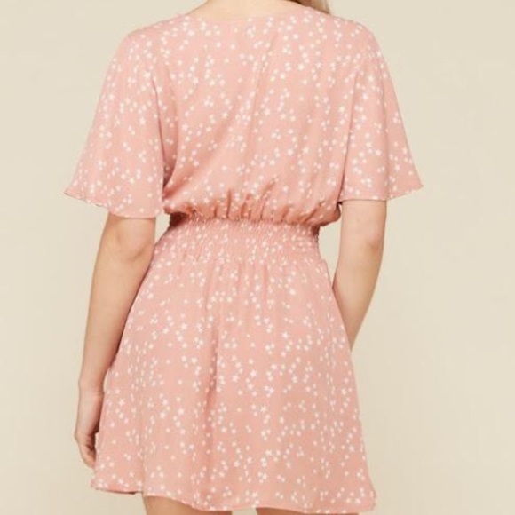 Light Pink Vneck Star Midi Dress - Picture 2 of 2